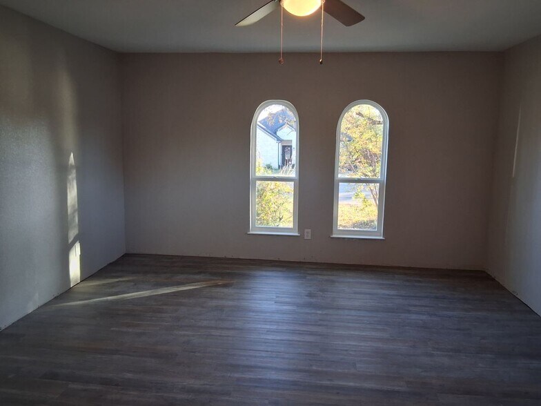 Building Photo - 5009 Cottey St