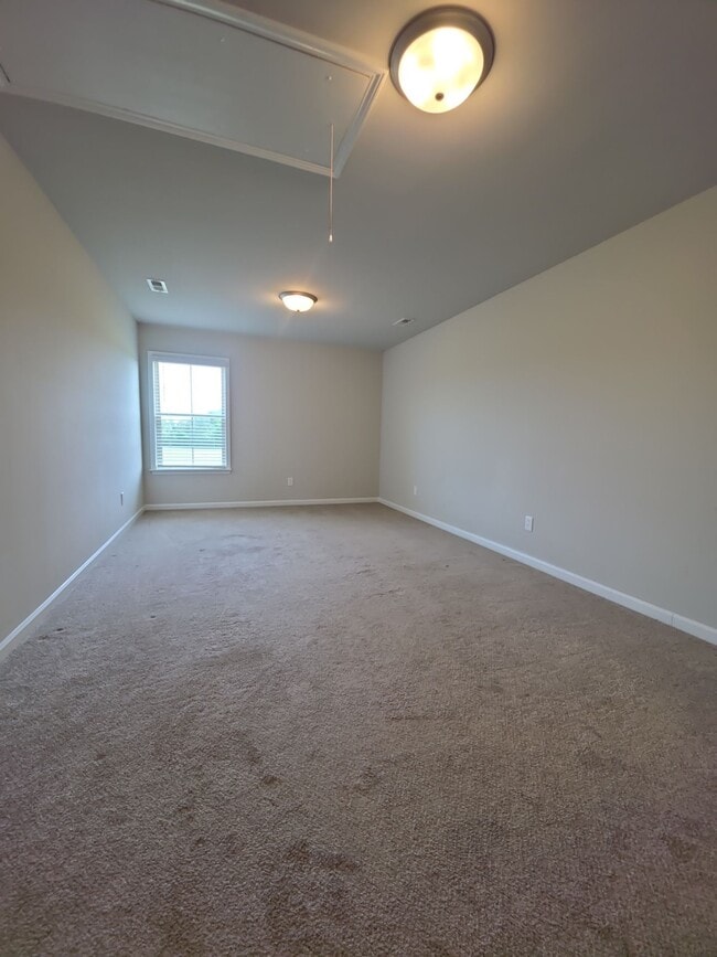 Building Photo - 121 Hulsey Ln