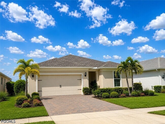 Building Photo - 42211 Edgewater Dr