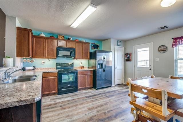 Building Photo - 414 Plum Dr