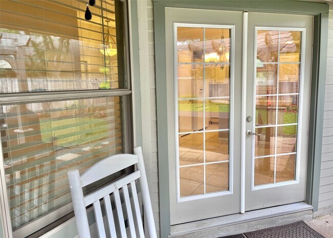 Building Photo - 10207 Wayward Wind Ln