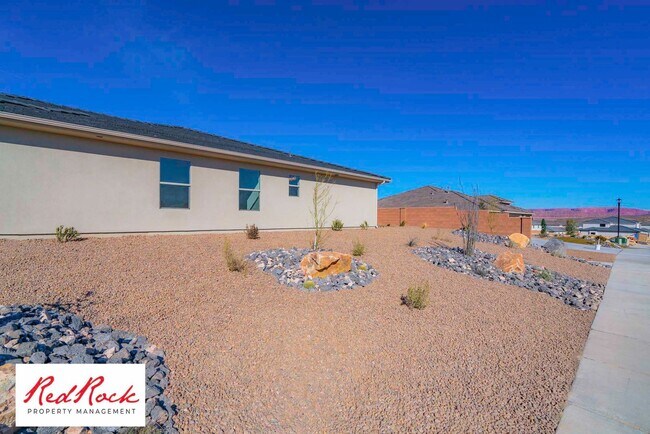 Building Photo - Incredible 3 Bedroom, 2 Bathroom Property ...