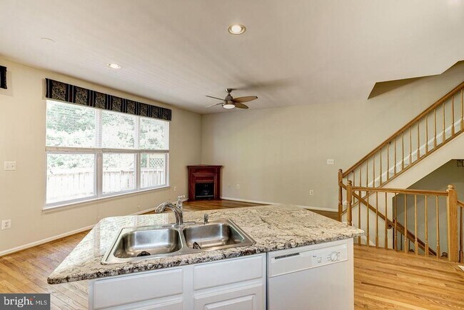 Building Photo - 6563 McKenna Way
