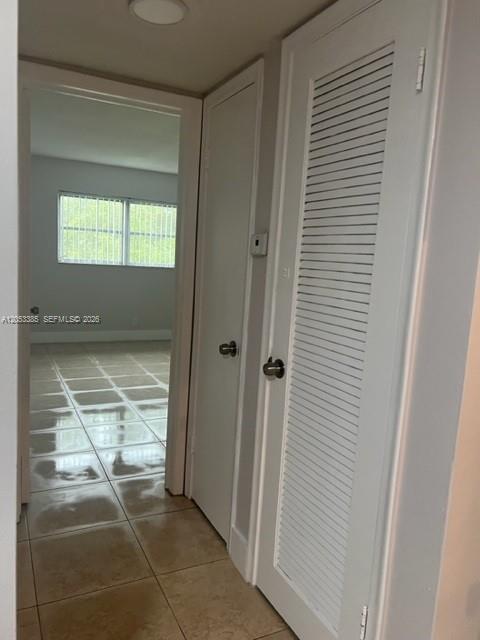 Building Photo - 4165 SW 67th Ave