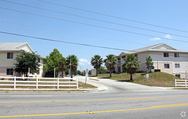 Primary Photo - Carillon Place