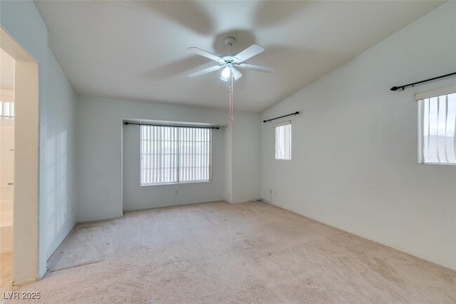 Building Photo - 48 Belle Essence Ave