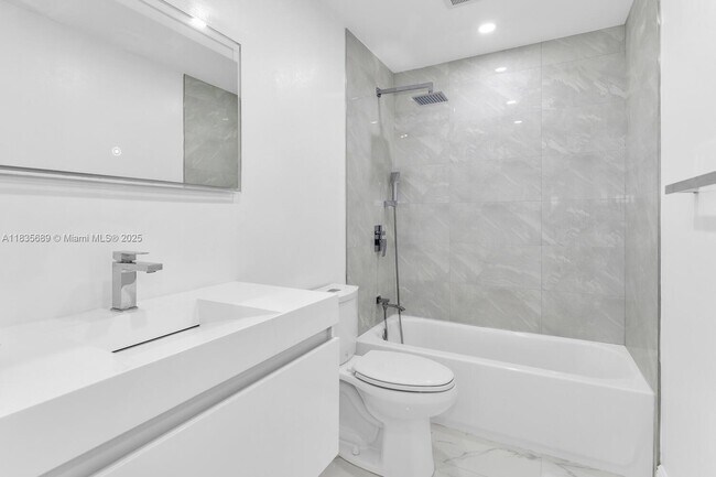Building Photo - 7860 SW 180th St