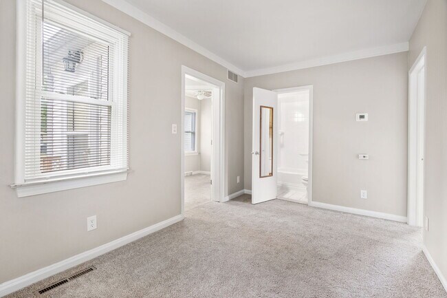 Building Photo - 23230 Columbus Ave