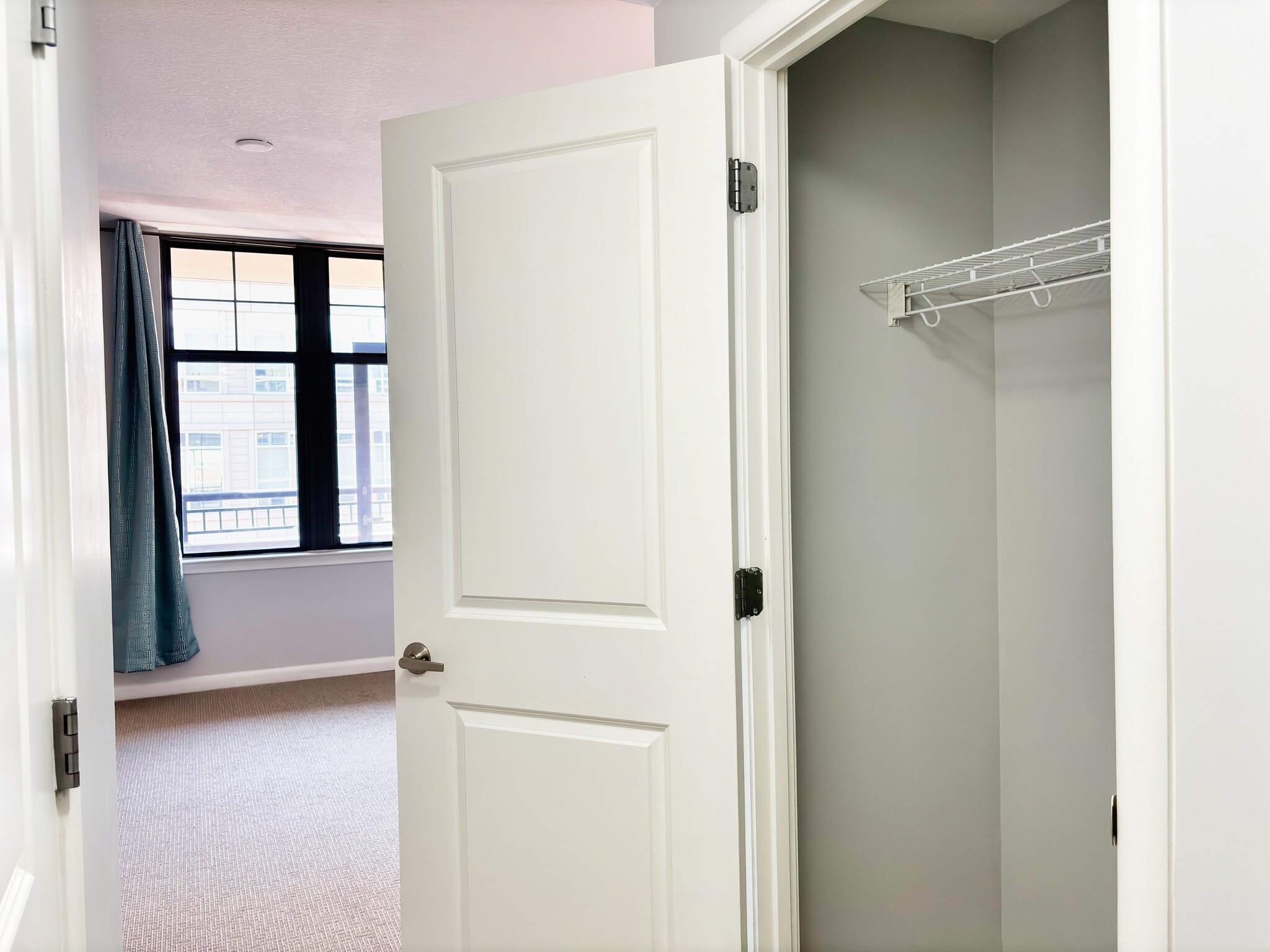 Building Photo - 1021 N Garfield St