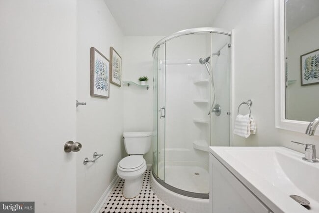 Building Photo - 1365 Moyer Rd