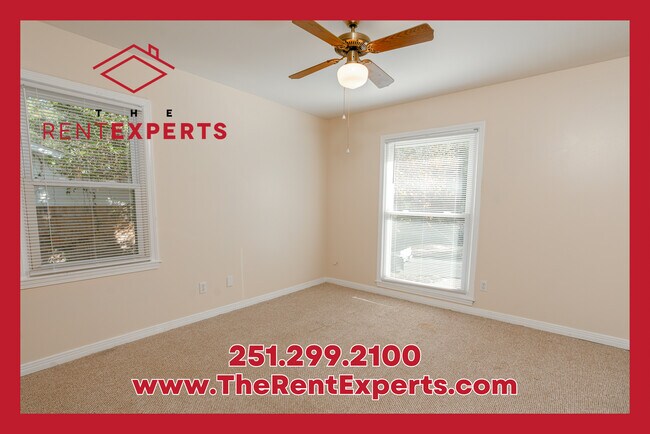 Building Photo - 5466 Vanderbilt Dr