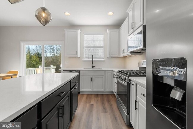 Building Photo - 69 Aviary Rd