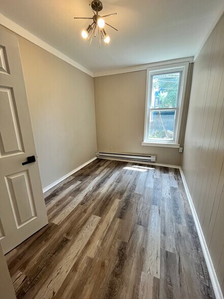 Unit 2R - 6 Jordan Ave