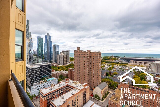 Building Photo - 1464 S Michigan Ave
