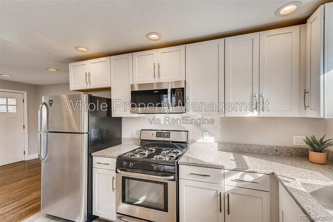 Building Photo - 1764 Oswego St