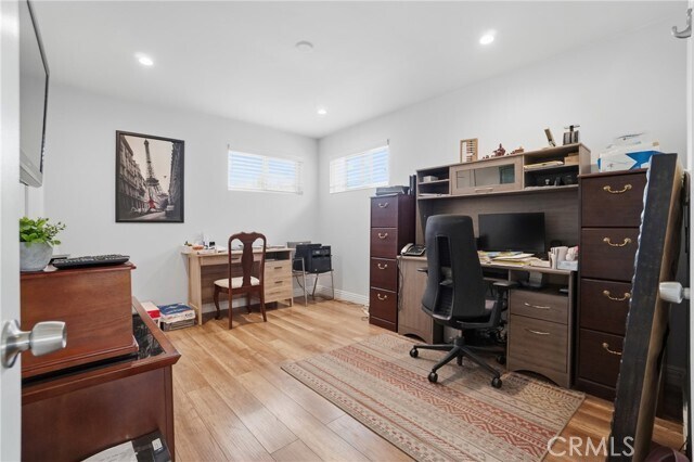 Building Photo - 6139 Jamieson Ave