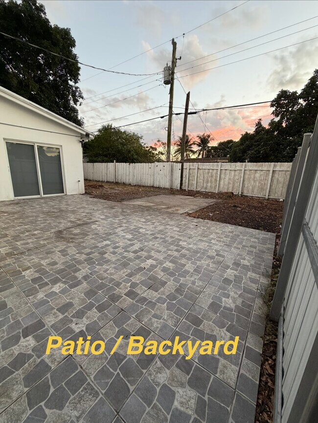 Building Photo - 8900 NW 33rd Avenue Rd