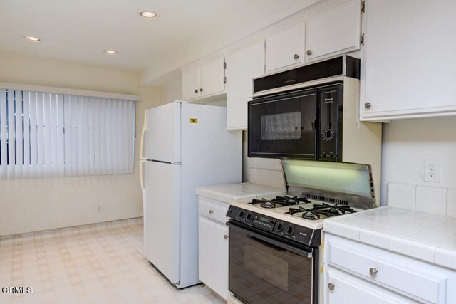 Building Photo - 930 N Louise St