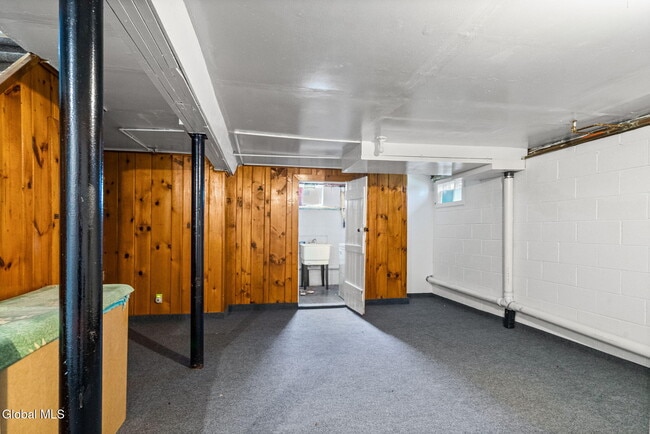 Building Photo - 234 Osborne Rd