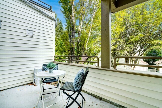 Building Photo - 2Bd/2Ba Redmond Condo