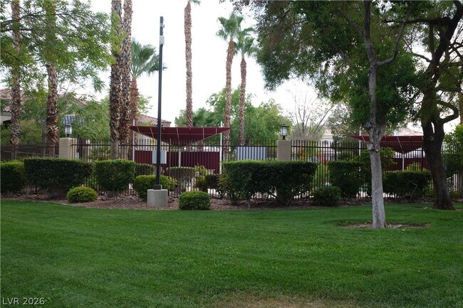 Building Photo - 7885 W Flamingo Rd