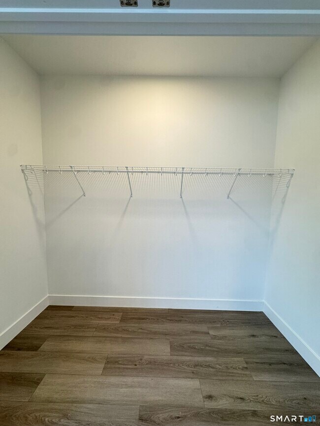 Building Photo - 414 Berlin Tpke