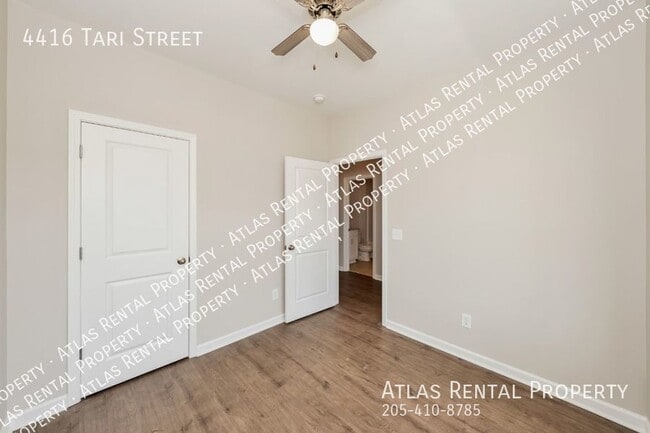Building Photo - 4416 Tari St