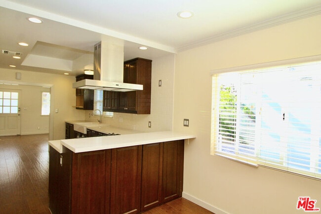Building Photo - 3141 Fairmount Ave