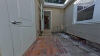 Building Photo - 327 NW 15th Terrace