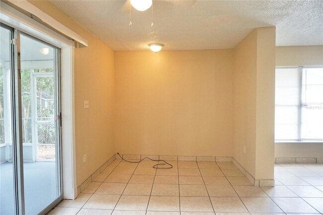 Building Photo - 817 Whisper Lake Ct