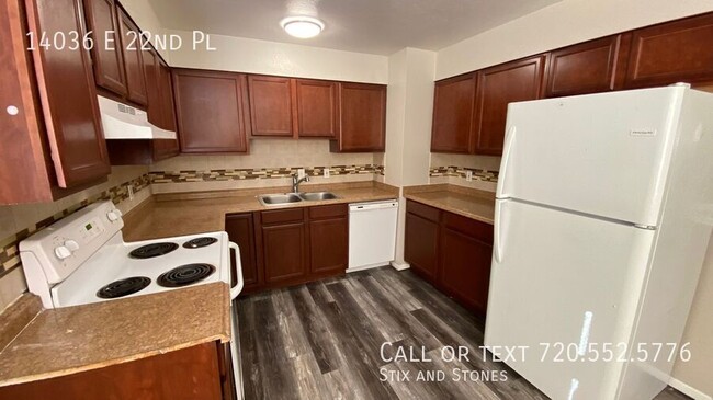 Building Photo - Newly Renovated 3-Bed, 1.5-Bath in Aurora,...