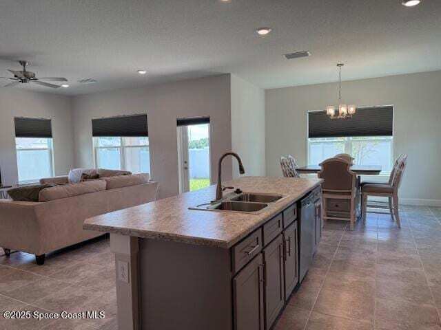 Building Photo - 1242 Tupelo Cir
