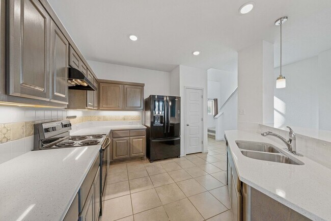 Building Photo - 9683 Shorebird Ln