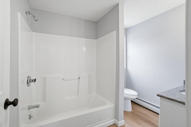 Building Photo - 14 Plummer Rd