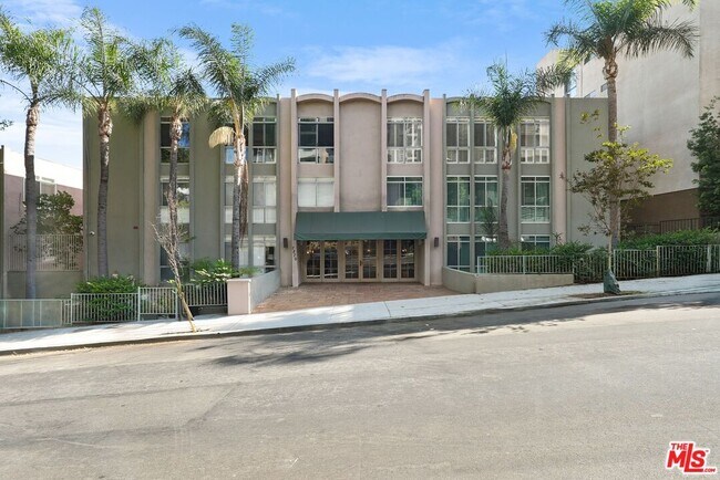 Building Photo - 7270 Hillside Ave