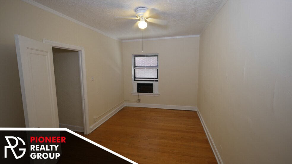 Building Photo - 535 W Arlington Pl