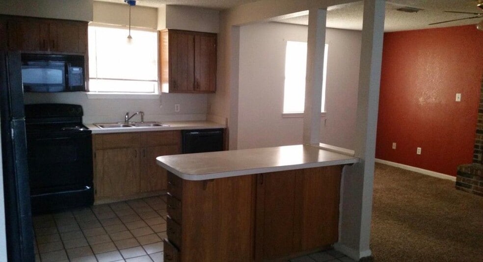 Building Photo - 3905 Country Meadows Cir