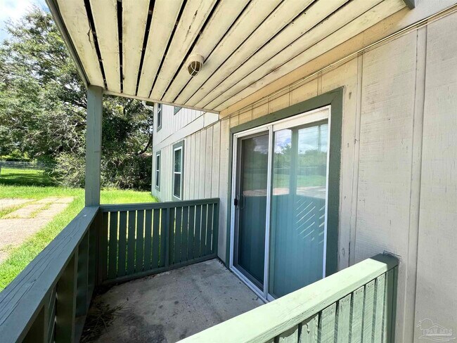 Building Photo - 9481 Sunnehanna Blvd