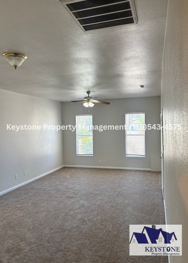 Building Photo - PRICE REDUCED!  Near Parkview Hospital 3 Bed, 1 Bath Home W/D, Dishwasher Included $1500/$1500