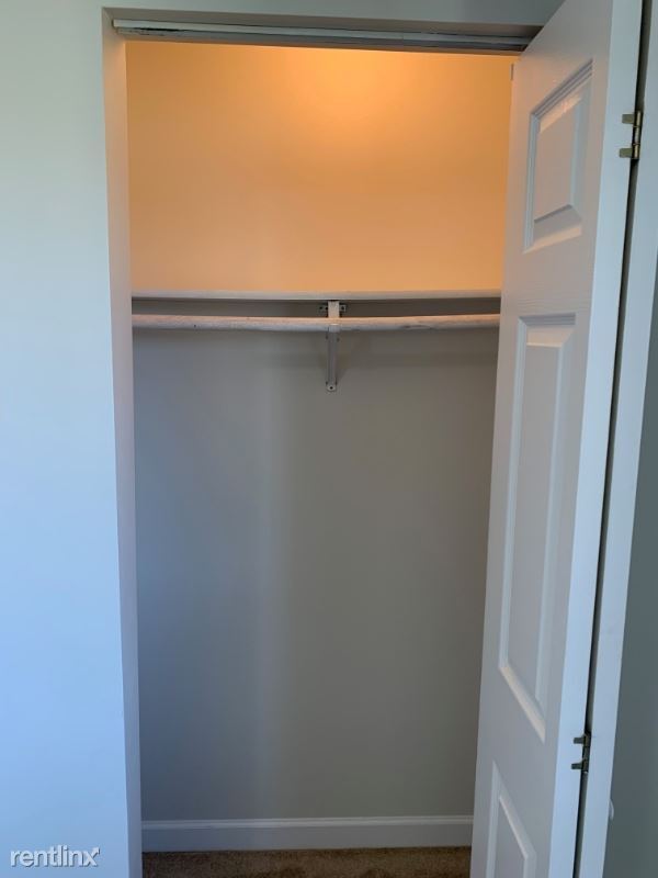 Building Photo - 2 br, 2 bath Apartment - 6414 N RIDGE BLVD