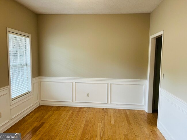 Building Photo - 50 Rock Mill Ct