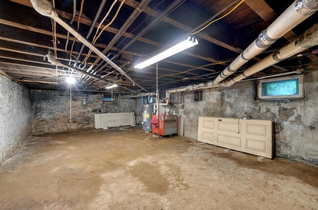 basement - 5029 Morris St