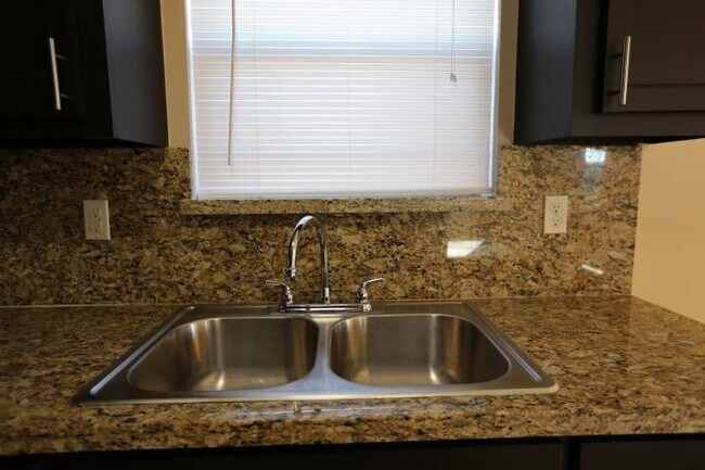 Building Photo - 4618 N Ebony St