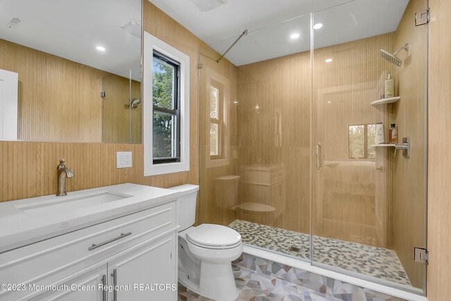 Building Photo - 265 Whalepond Rd