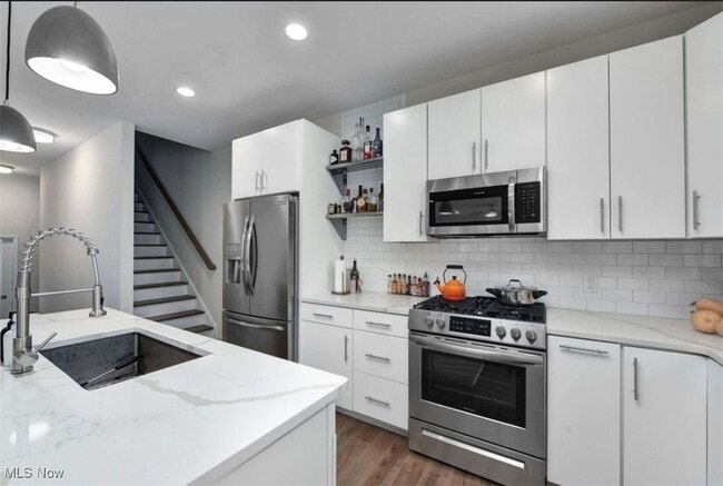 Building Photo - 1926 W 52nd St