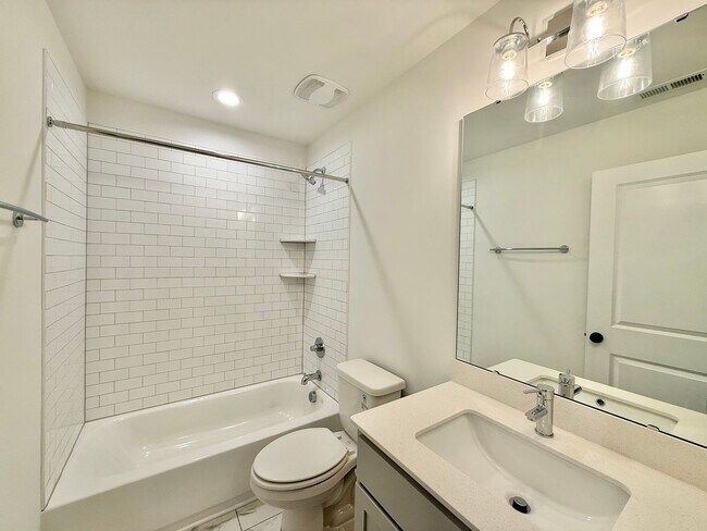 Building Photo - Newly Built 4BD, 3.5BA Northeast Raleigh T...