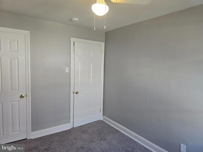 Building Photo - 7504 Greenhill Rd