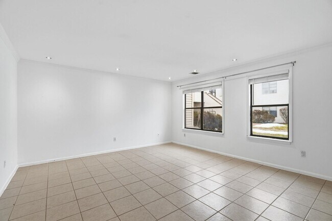 Building Photo - 41 Coriander Way