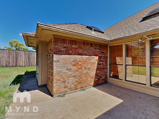 Building Photo - 1118 Tahlequah Trail