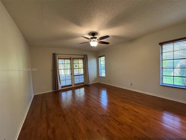 Building Photo - 13501 SW 104th Ave